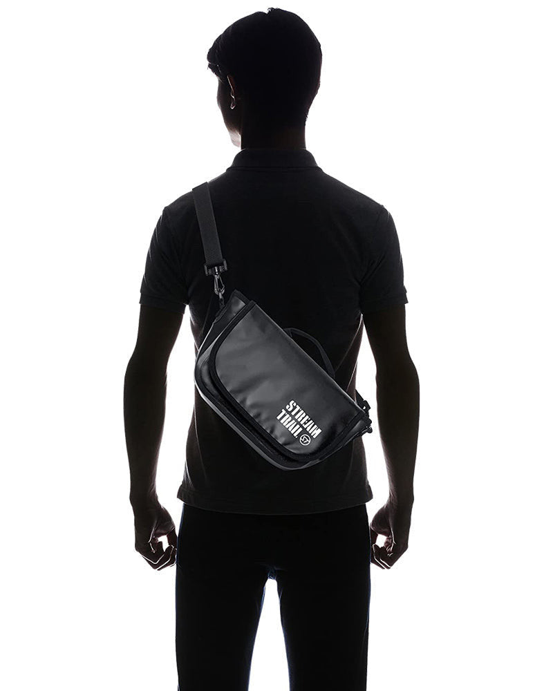 STREAM TRAIL Clam Shoulder Bag