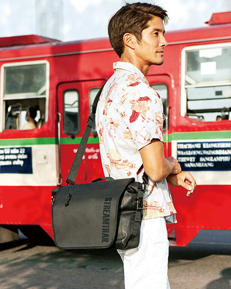 Stream Trail Chitose Shoulder Bag
